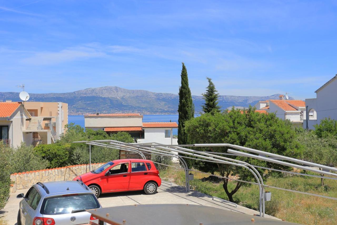 Apartments By The Sea Slatine, Ciovo - 16131 Buitenkant foto
