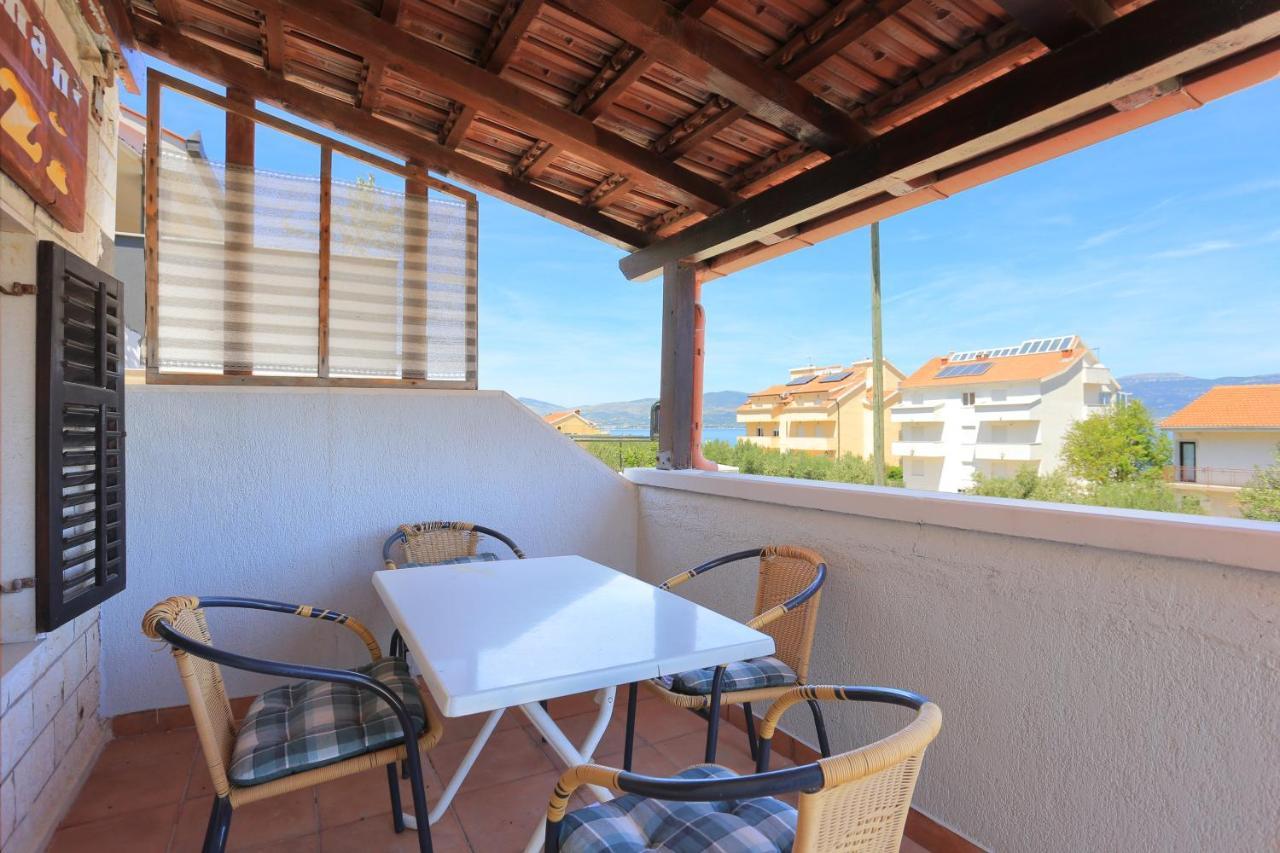 Apartments By The Sea Slatine, Ciovo - 16131 Buitenkant foto
