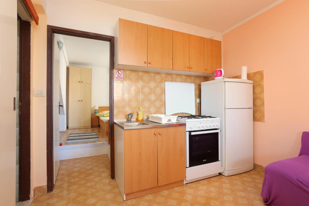 Apartments By The Sea Slatine, Ciovo - 16131 Buitenkant foto