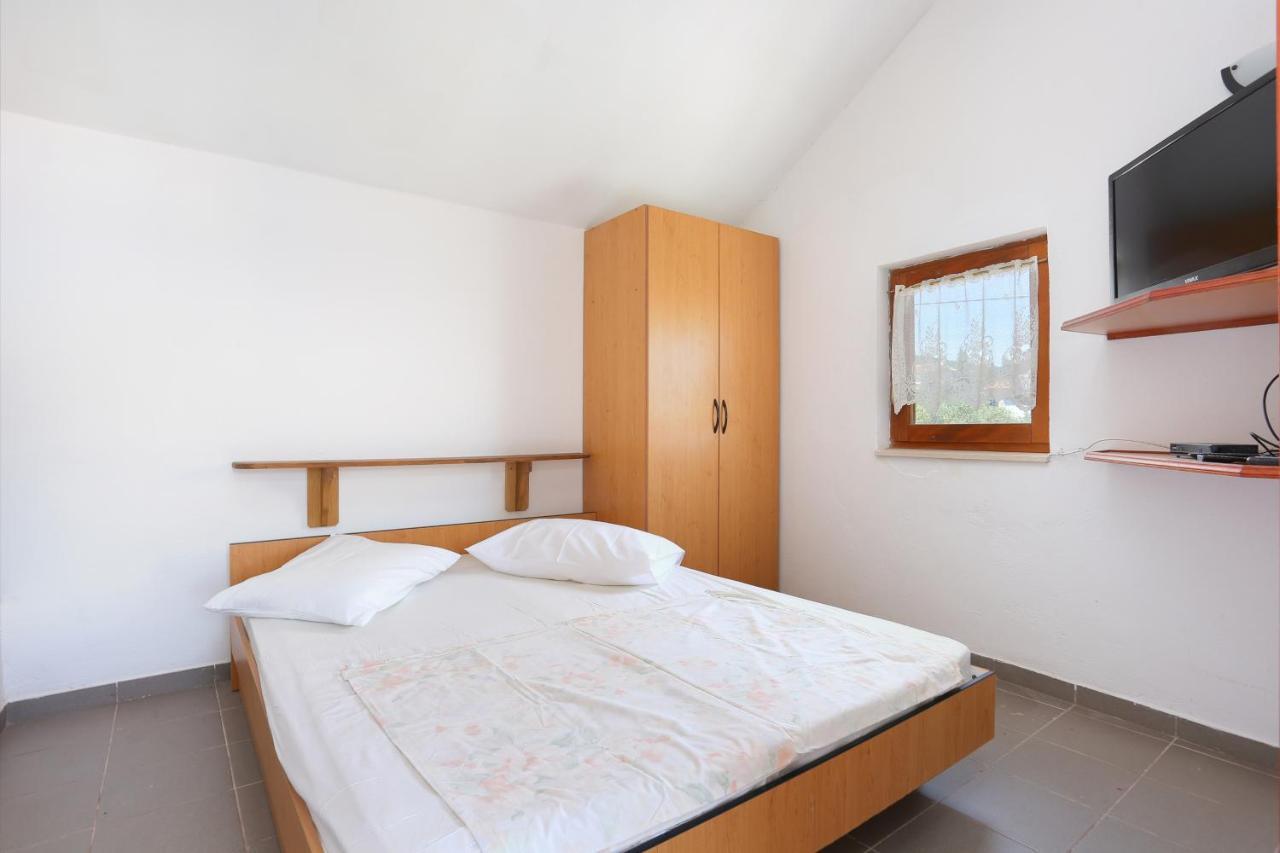 Apartments By The Sea Slatine, Ciovo - 16131 Buitenkant foto