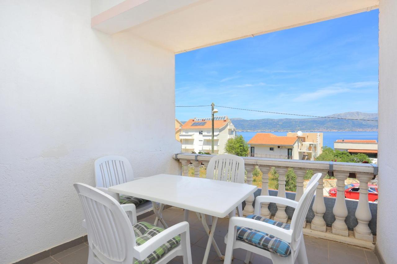 Apartments By The Sea Slatine, Ciovo - 16131 Buitenkant foto